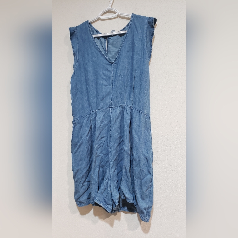 Old Navy SL FLT Romper Chambray Blue Size XL